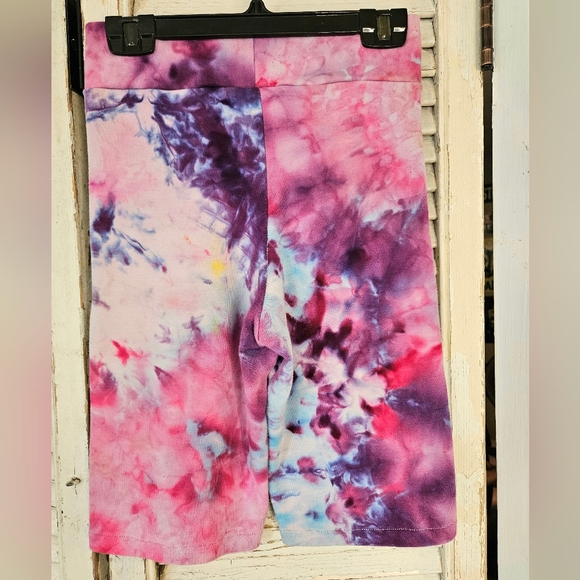 One of a kind handmade tie dye cotton bike shorts - Picture 3 of 4
